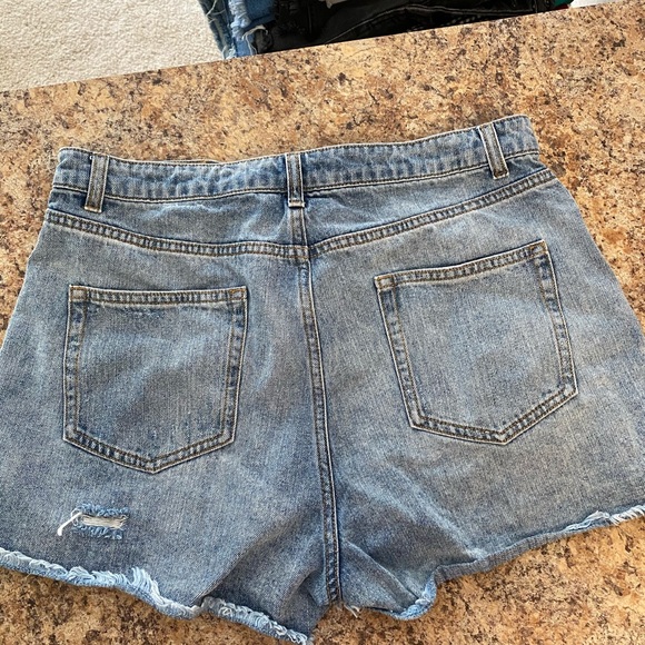 COPY - Wild Fable High Waisted Denim Shorts - Picture 4 of 5